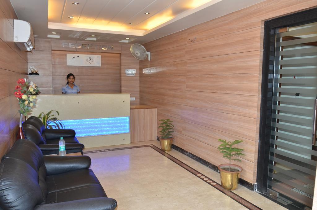 Divine Destination Hotell Varanasi Exteriör bild