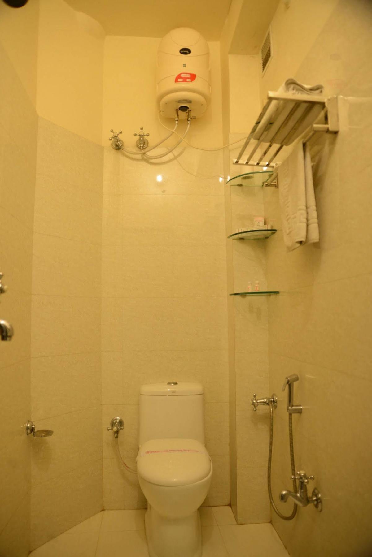 Divine Destination Hotell Varanasi Exteriör bild