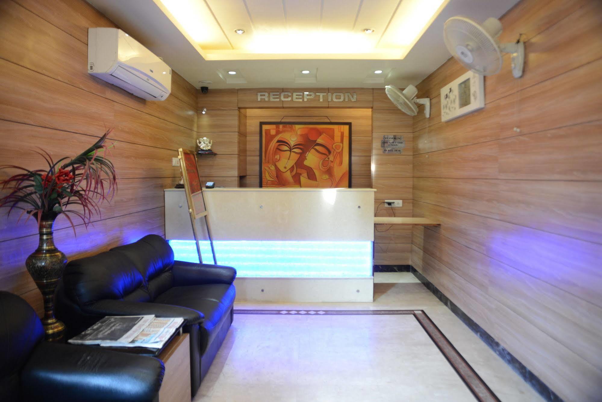 Divine Destination Hotell Varanasi Exteriör bild